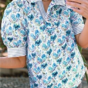 Apple Floral 3 Button Shirt - Blue and White